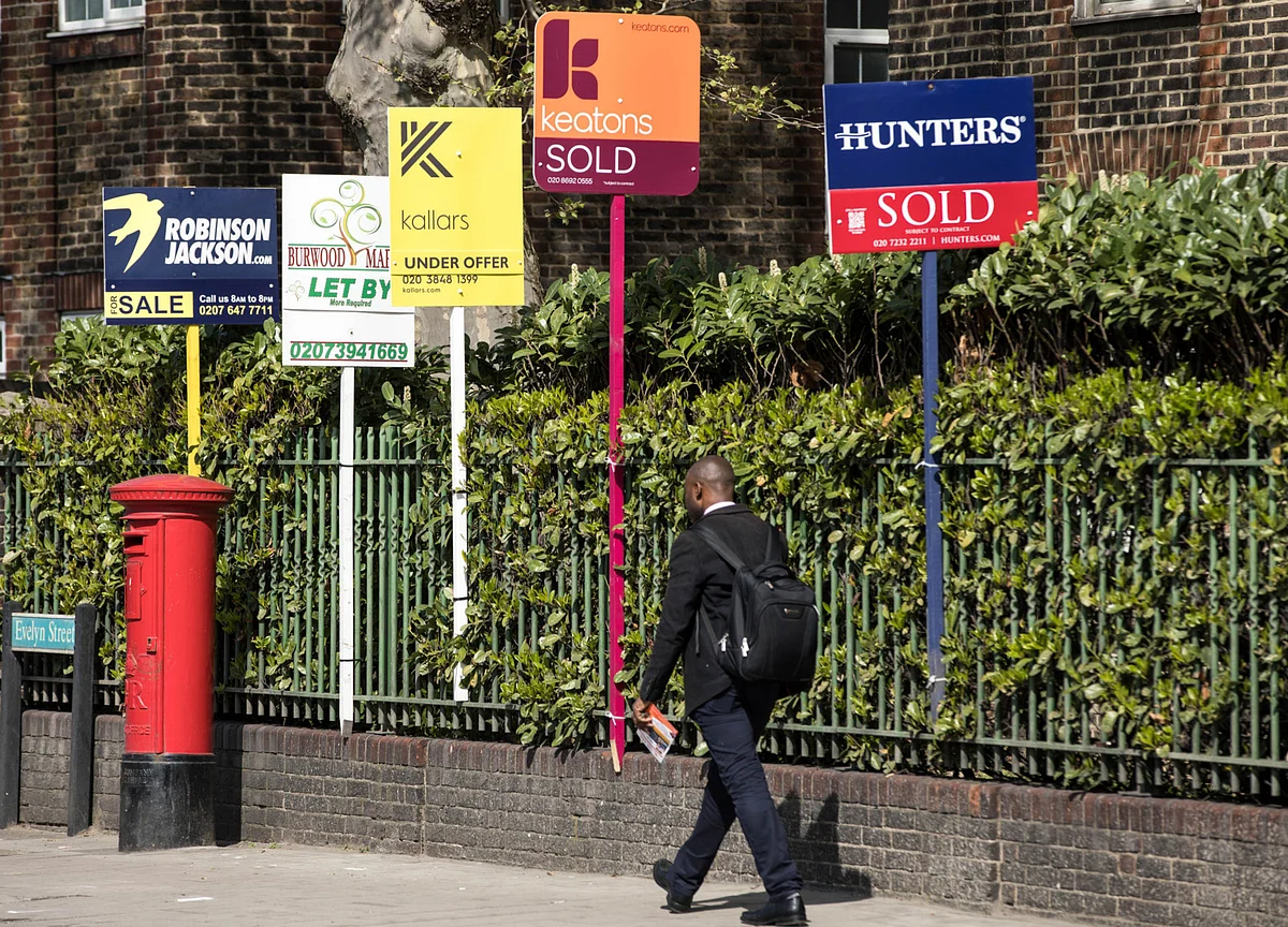 More New London Homes Sell at $750,000 Than Any Other Price