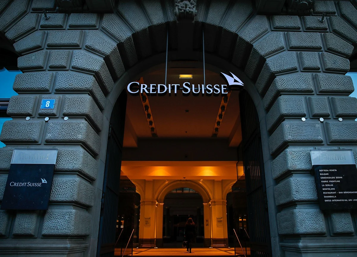 Khan's Abrupt Credit Suisse Exit Deepens Zurich Talent War