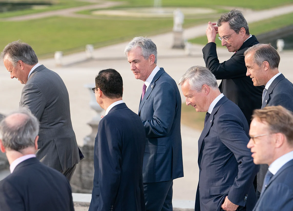 Quantitative Tightening to End as Central Banks Retreat