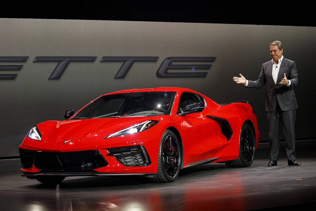 GM Defies Shrinking Sports-Car Market With Sub-$60,000 Corvette