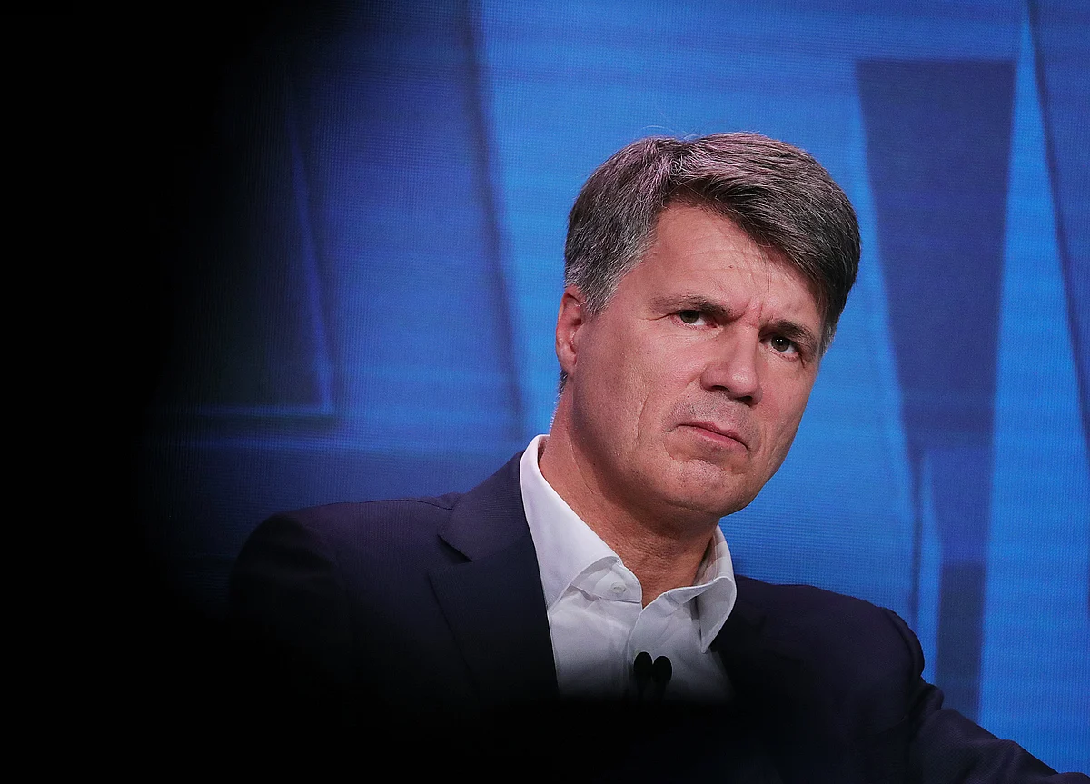 Slow Transition to Electric Fells BMW’s CEO After Just One Term