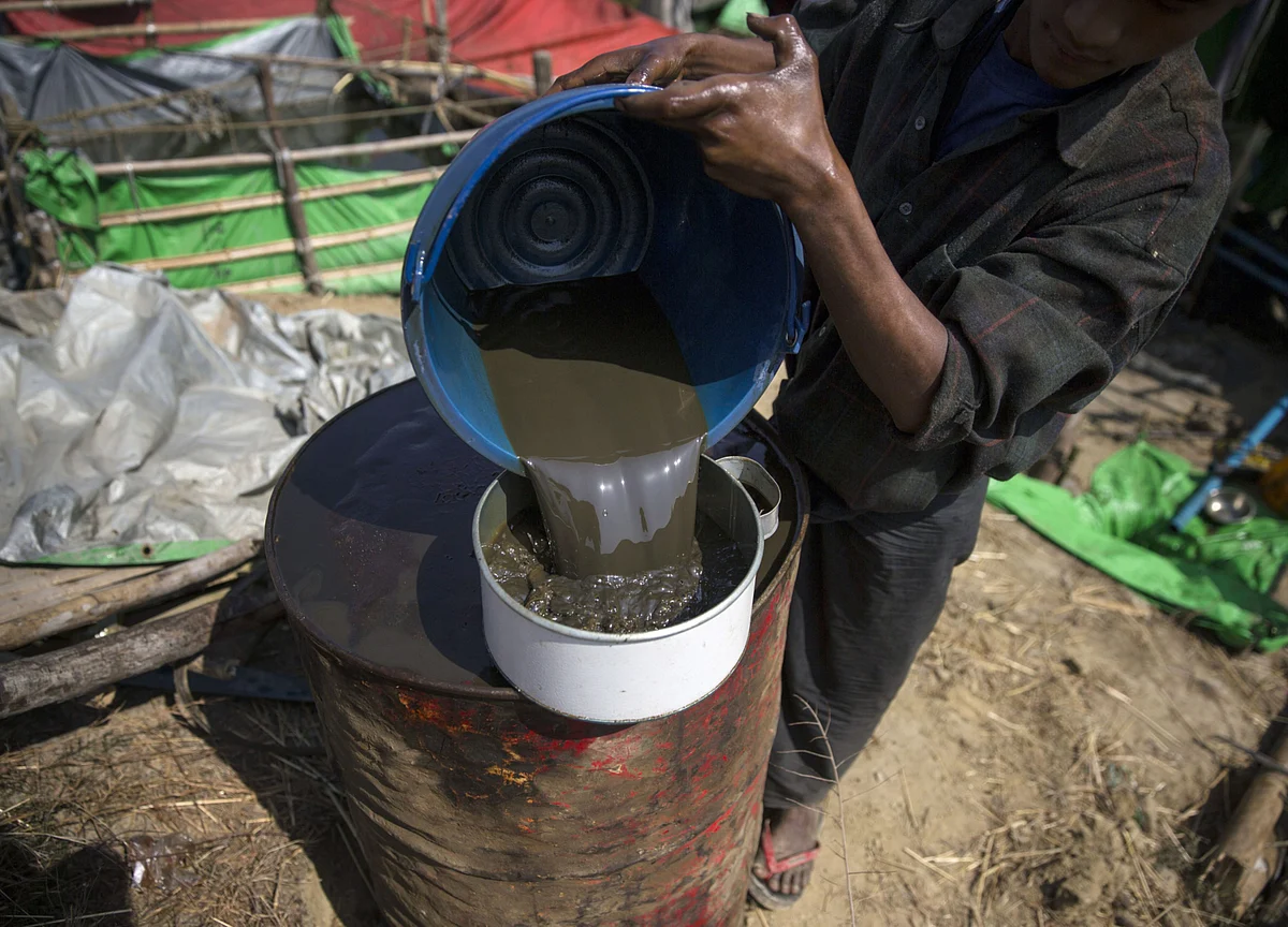 Cold Snap Gives Oil Rebound a Boost With Run for Heating