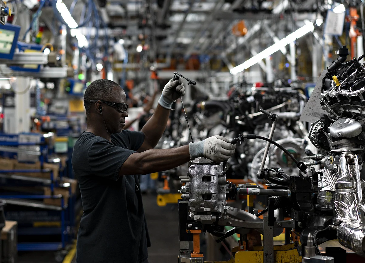 U.S. Factory Output Climbs More Than Expected as Autos Advance