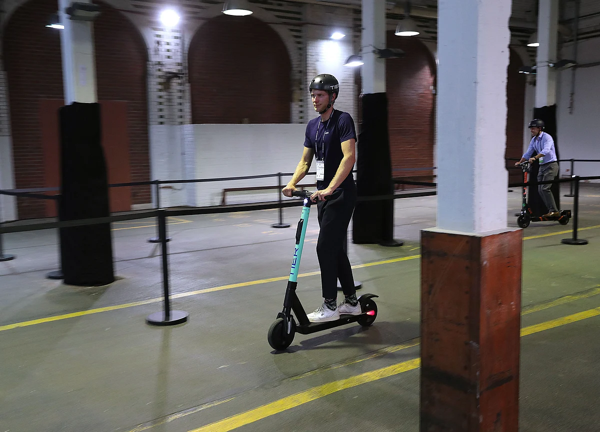 Ola In Talks With Various State Governments To Start E-Scooter Manufacturing In India