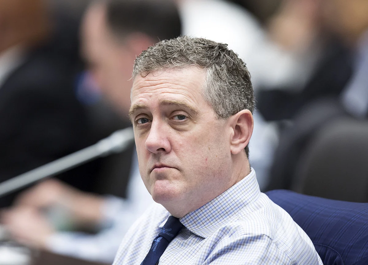 Fed’s Bullard Doesn’t See Need to Rush Into Emergency Rate Cut