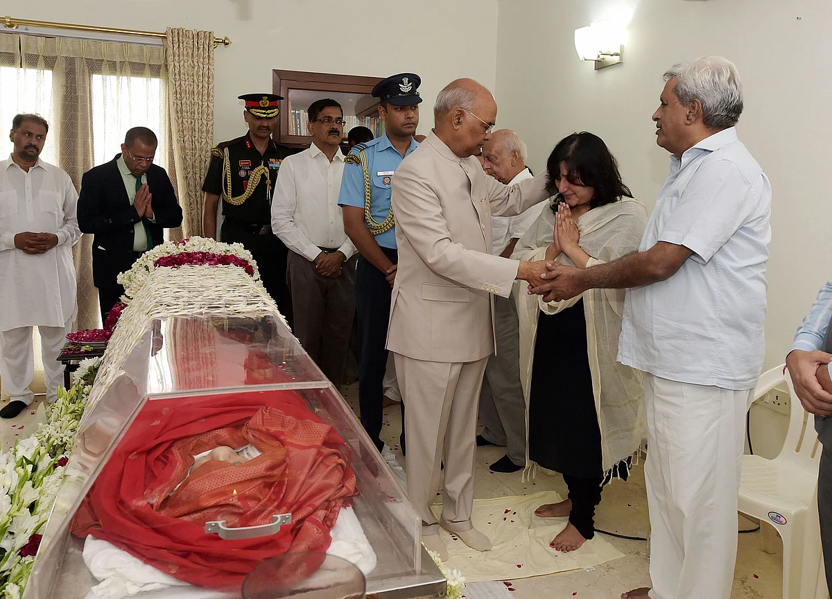 Hundreds Pay Homage To Sushma Swaraj At Her Delhi Residence