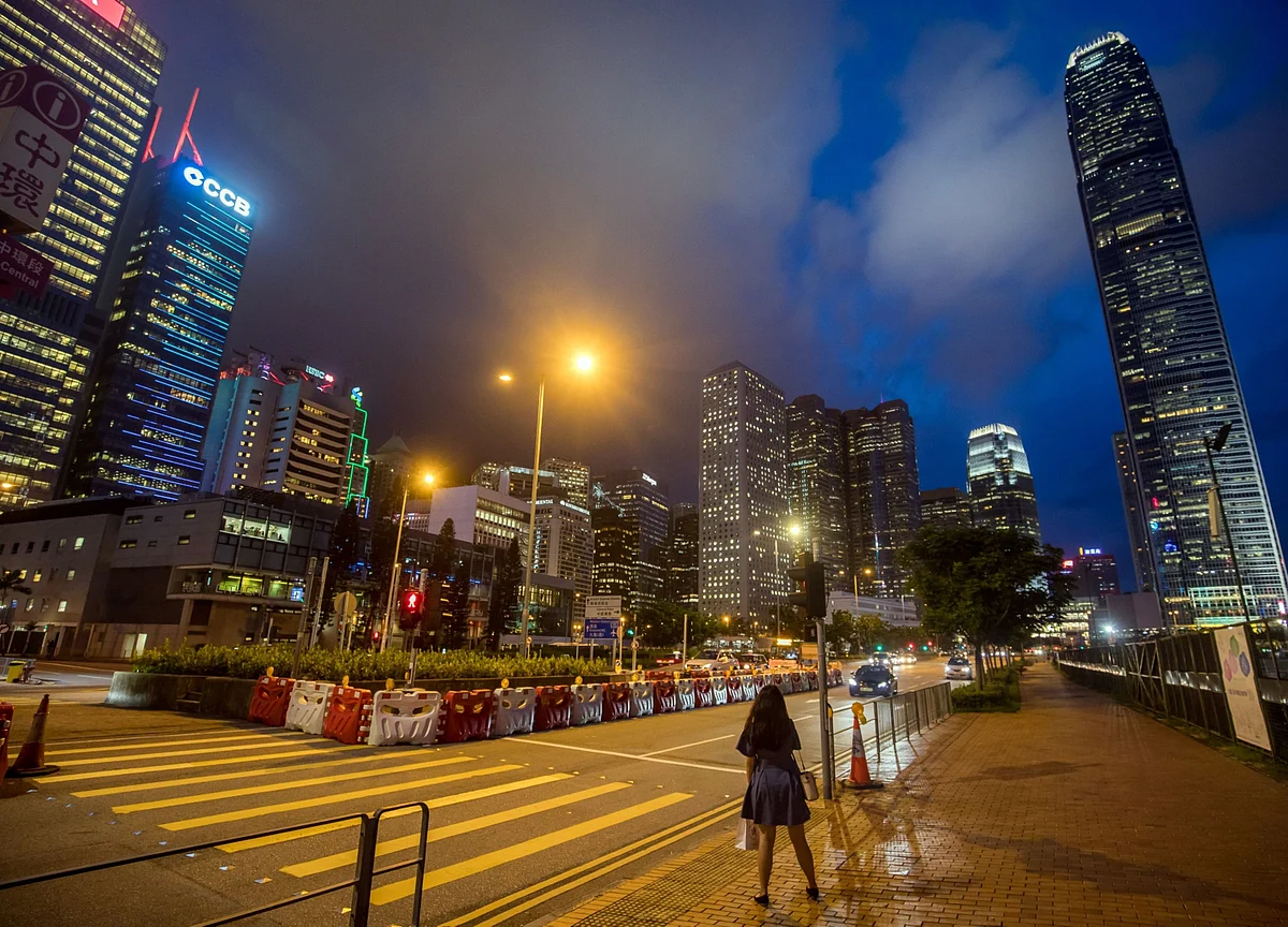 Hong Kong Faces Worst Earnings Recession Since 2008 Crisis