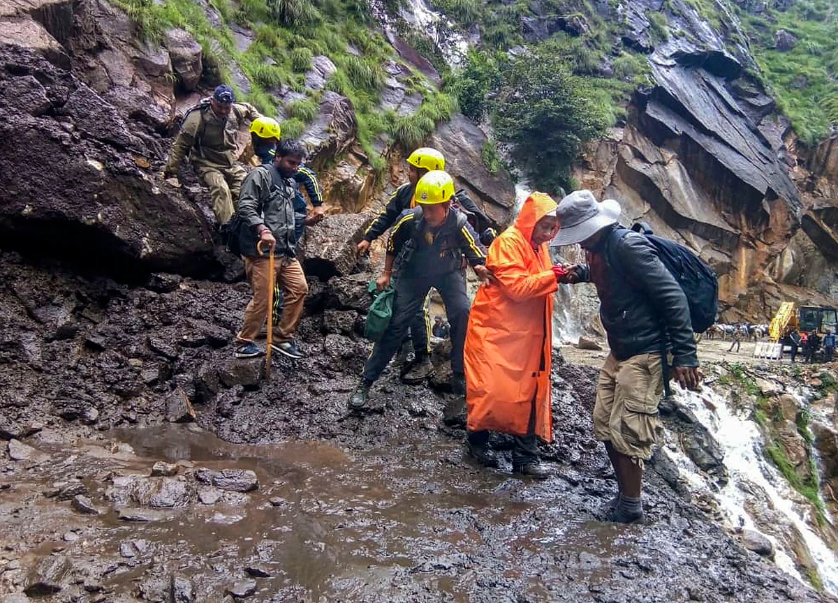 Pilgrims En Route Mansarovar Called Back For Safety Reasons