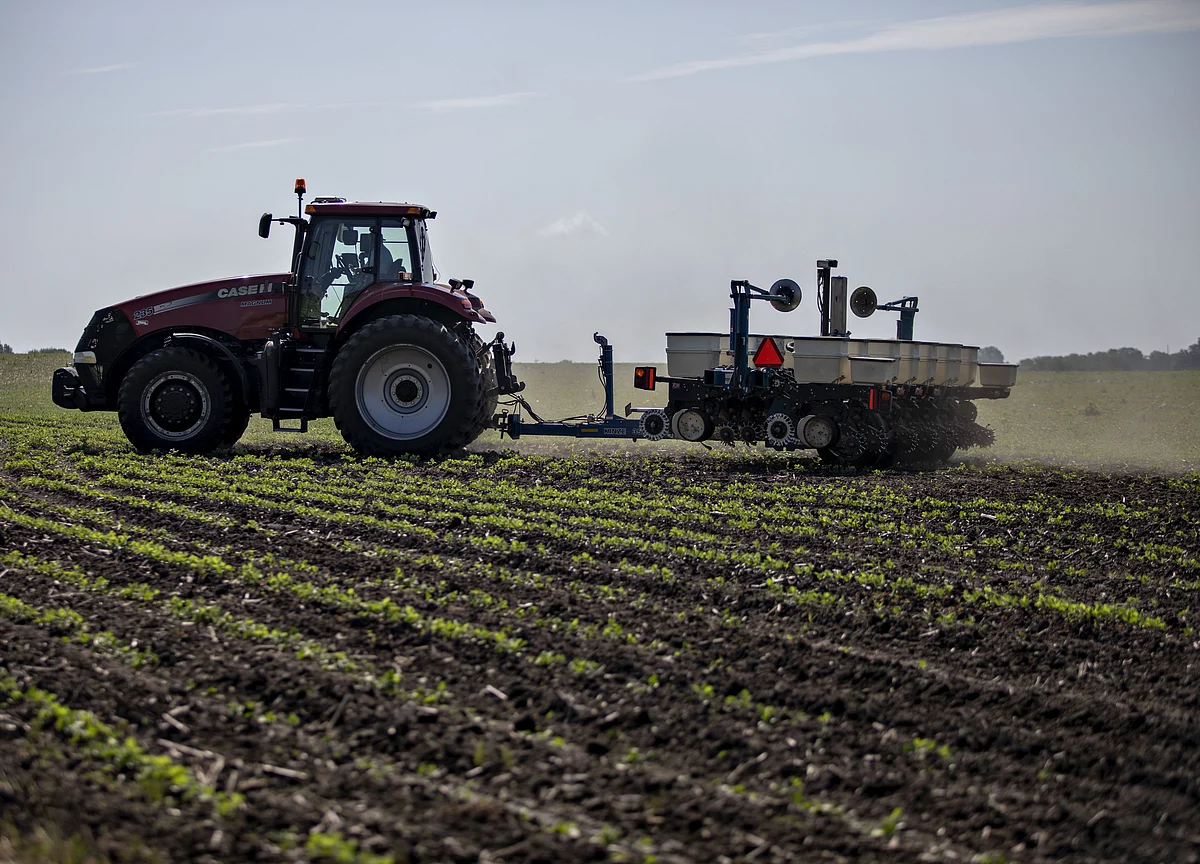 Farm Tensions Escalate as USDA Staffer Threatened in Midwest
