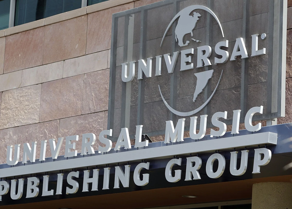 Tencent In Talks to Form Consortium for Universal Music Group Stake