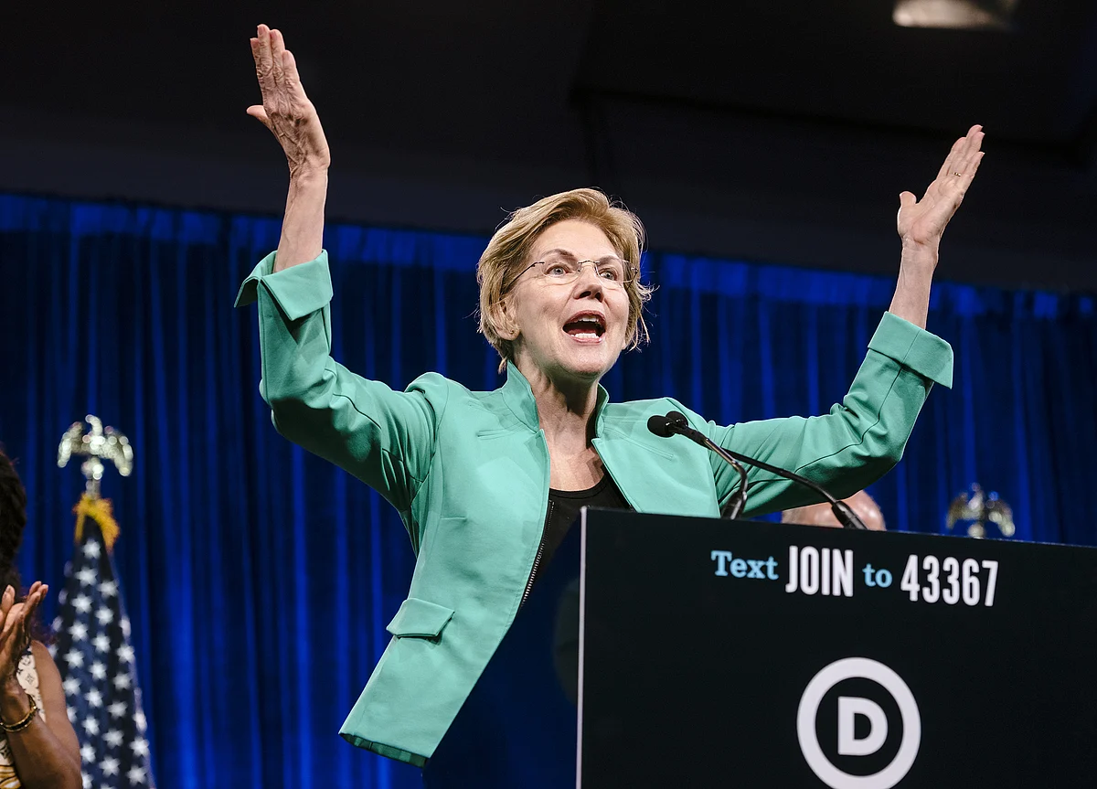 Elizabeth Warren Draws Record Crowd of 15,000 in Seattle