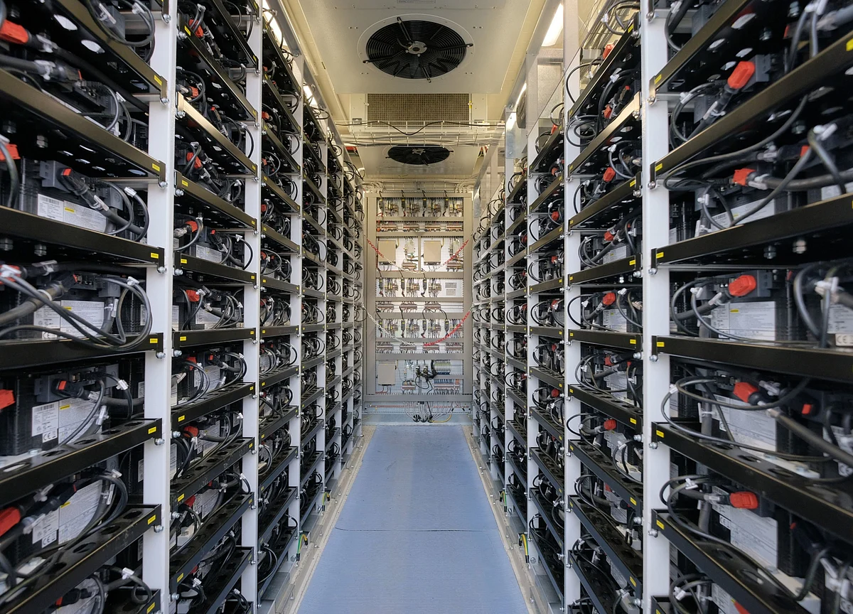 A Deluge of Batteries Is About to Rewire the Power Grid