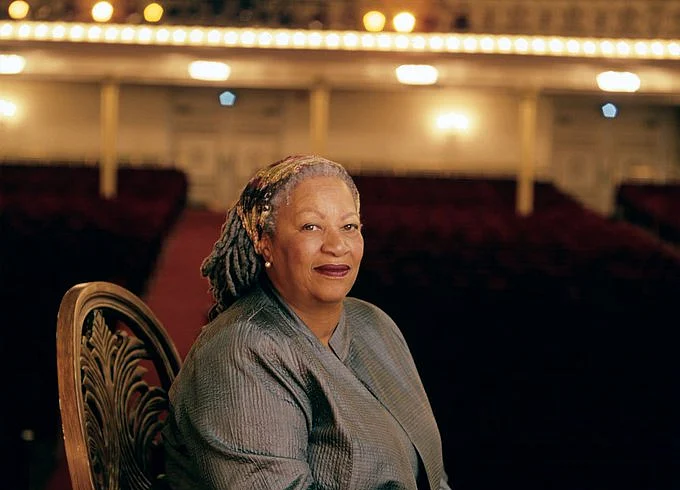 Toni Morrison, First Black Woman Writer to Win Nobel, Dies