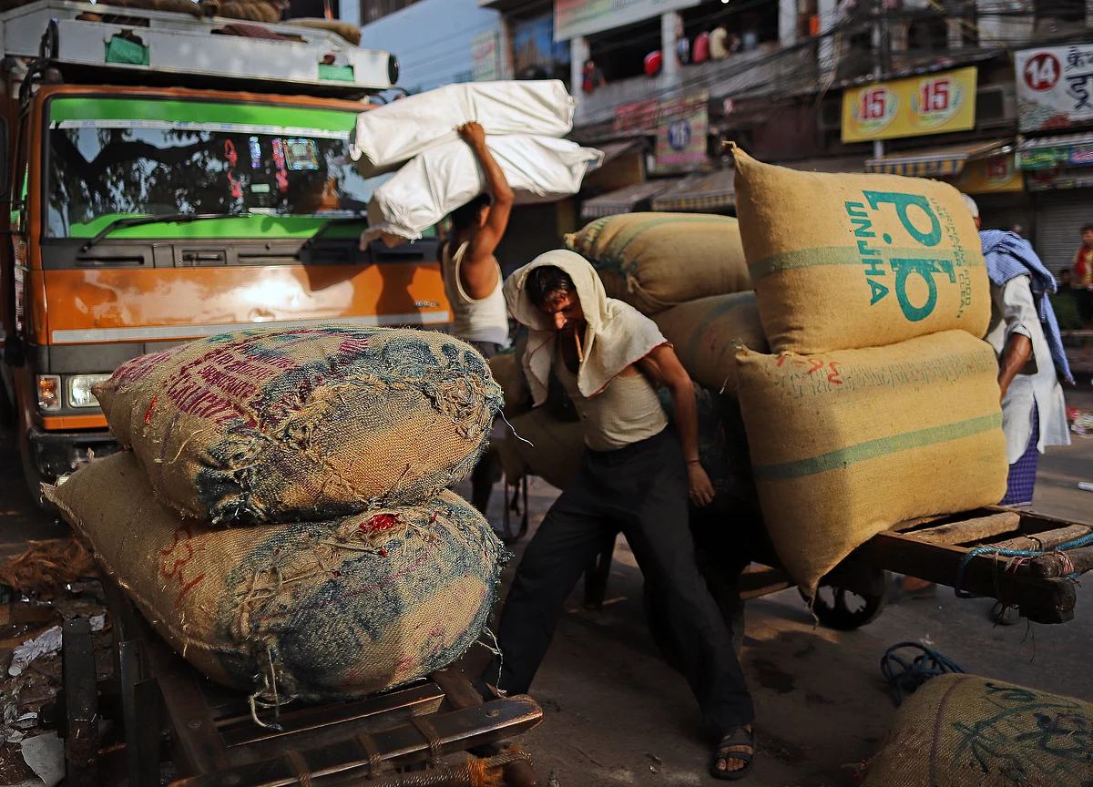 NITI Aayog For Extraordinary Steps To Deal With Economic Slowdown