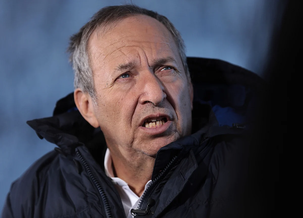 Economy at Riskiest Point in a Decade, Lawrence Summers Says