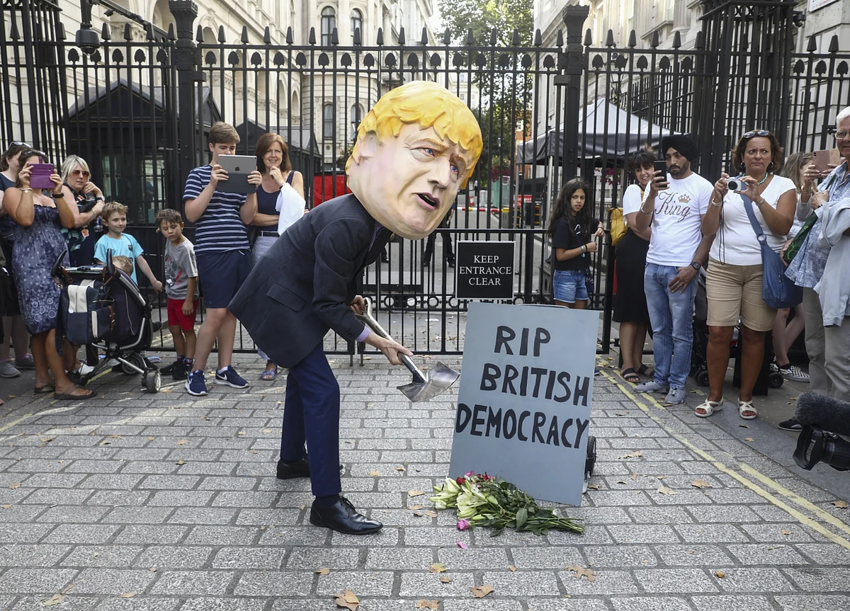 Boris Johnson Corners His Opponents and Pushes Brexit Toward a Showdown