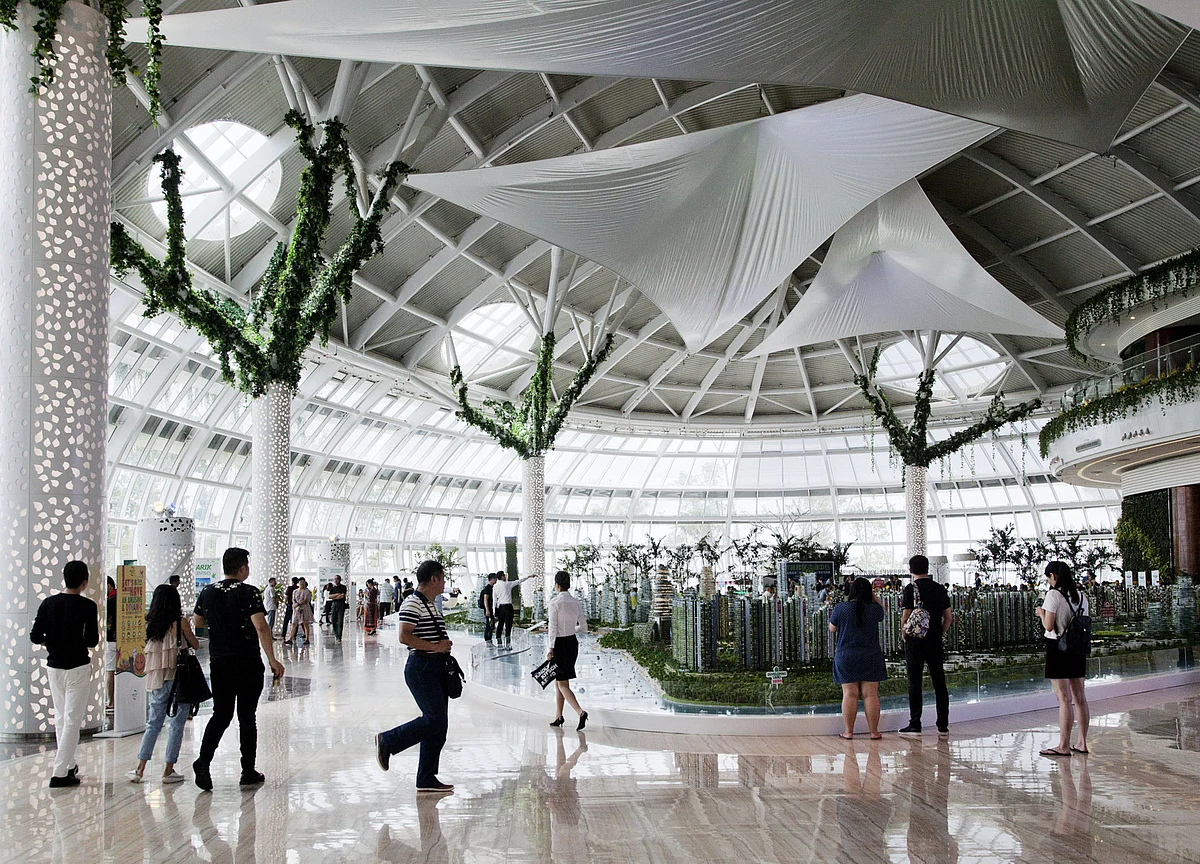 Hong Kong Investors Shun Singapore for Homes in Malaysia, Taiwan