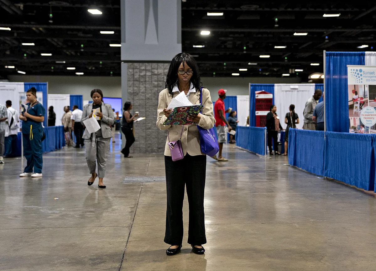 U.S. Jobs Report to Offer Litmus Test for Fed After Rate Cut