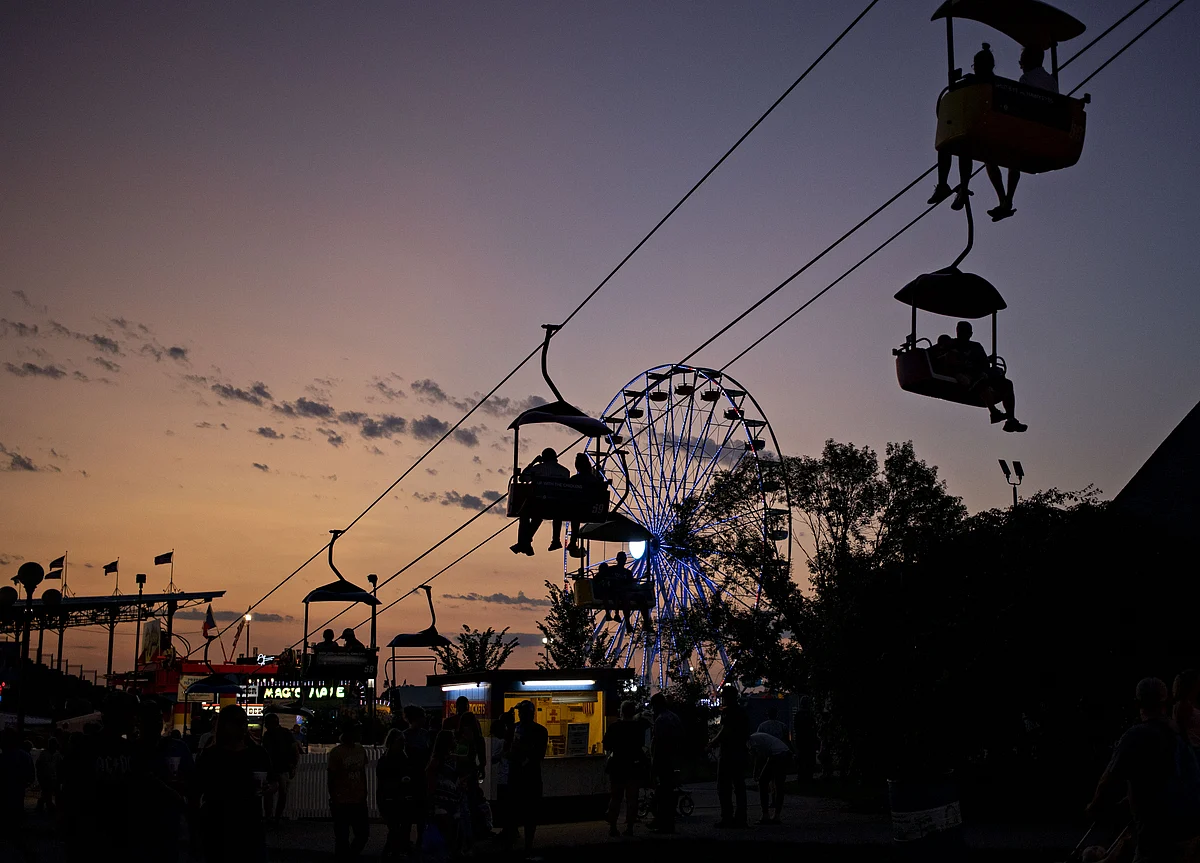 BQuick On Aug. 26: Top 10 Stories In Under 10 Minutes