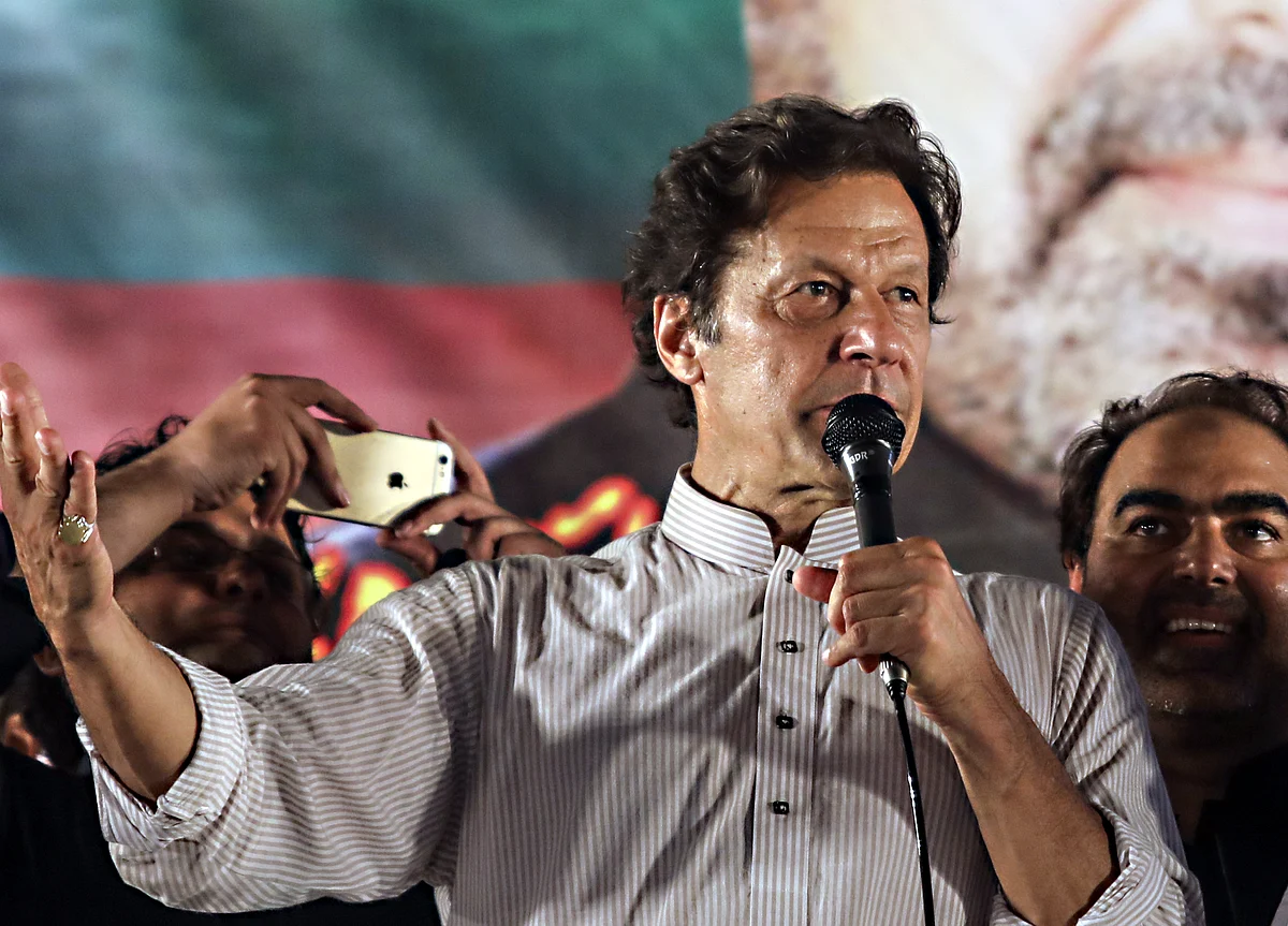 Pakistan's Imran Khan Vows to Raise Kashmir in All Global Forums