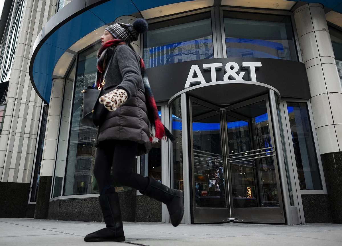 AT&T’s High-Level Departure Opens Door for Woman in No. 2 Spot