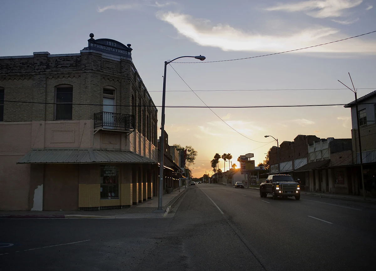 Texas Power Prices Briefly Surpass $9,000 Amid Scorching Heat