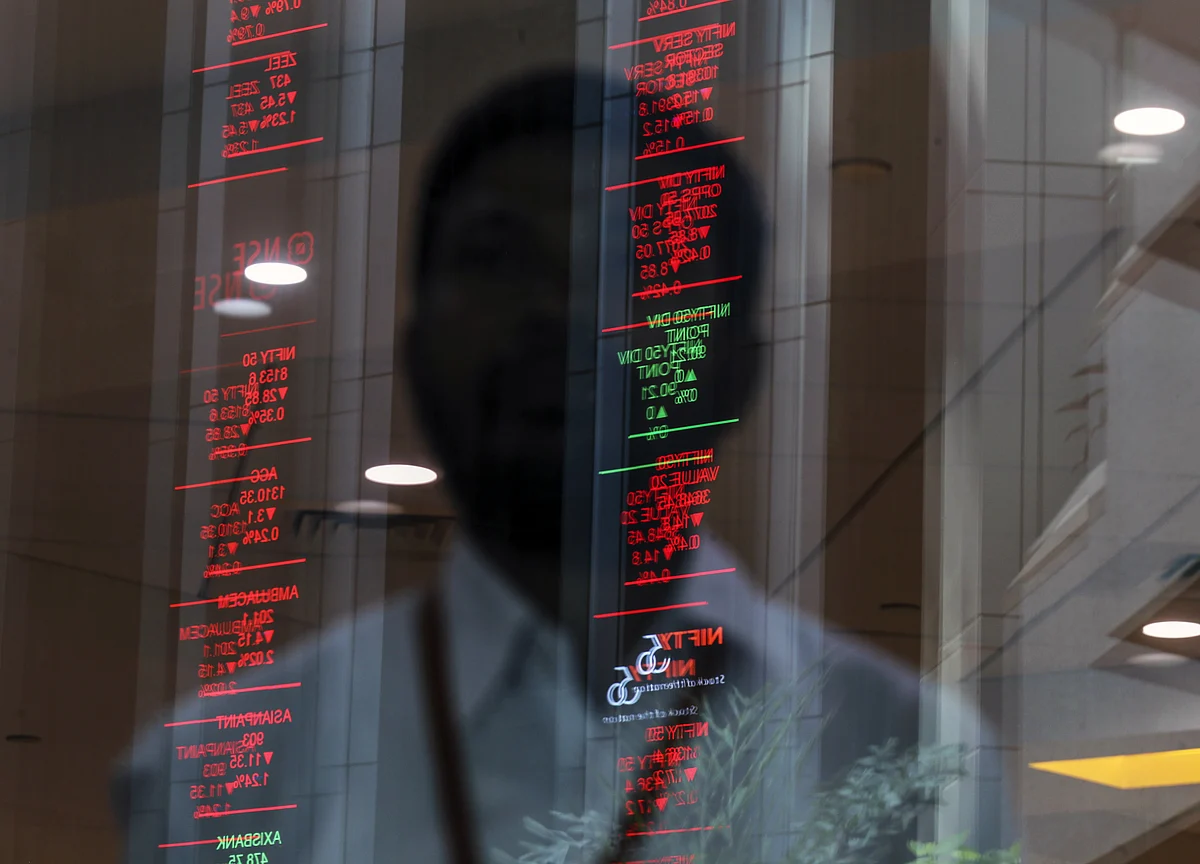 SEBI Announces Rs 1 Crore Reward, Hotline Access For Informers Of Insider Trading
