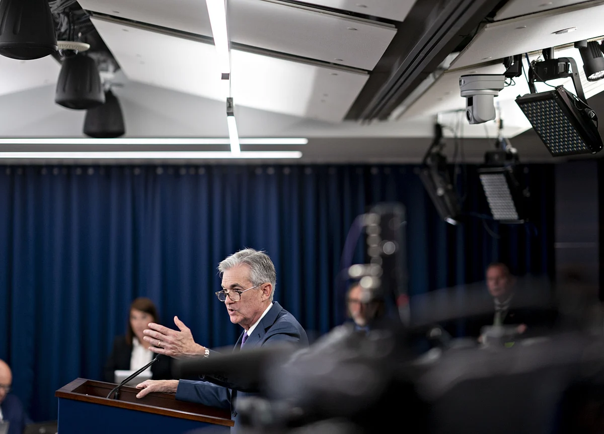 Powell Expected to Seek Another Cut Despite Strong Spending