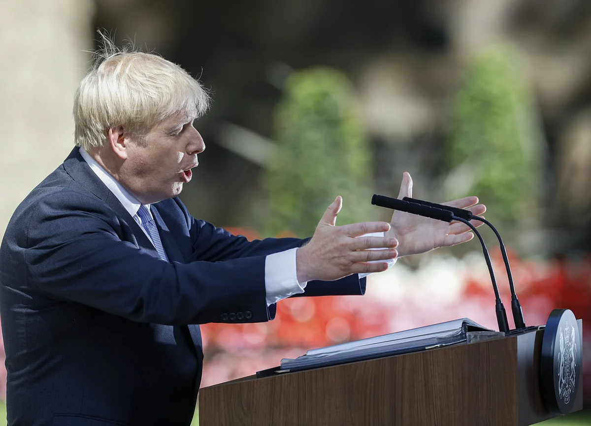 Boris Johnson Widens Push for Singapore-Style Free Ports in U.K.