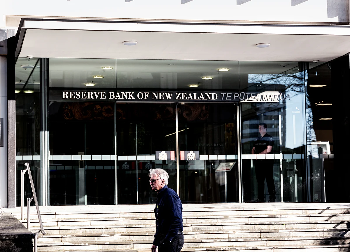 Why Central Banks Down Under Are Moving Closer to QE: QuickTake
