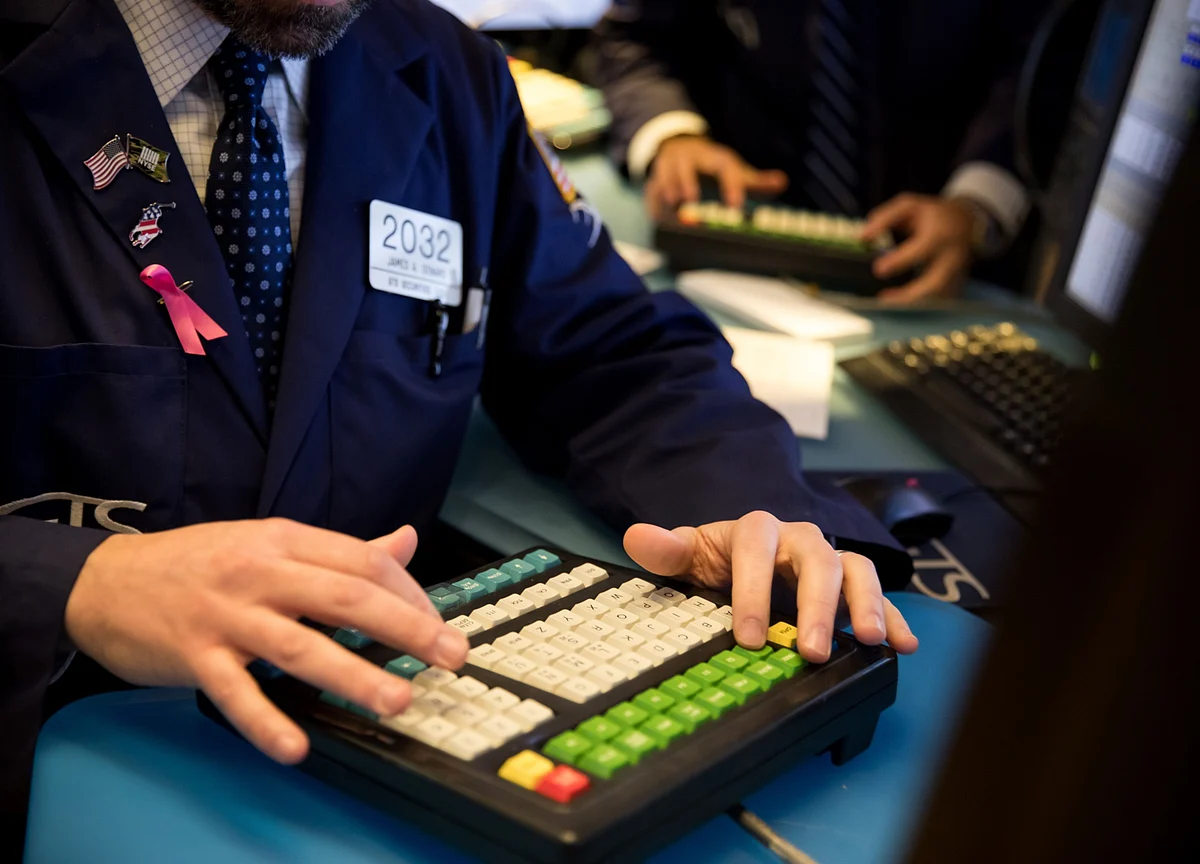 Stocks Radar: Airtel, CARE Ratings, Eicher Motors, Jet Airways, Talwalkars Group
