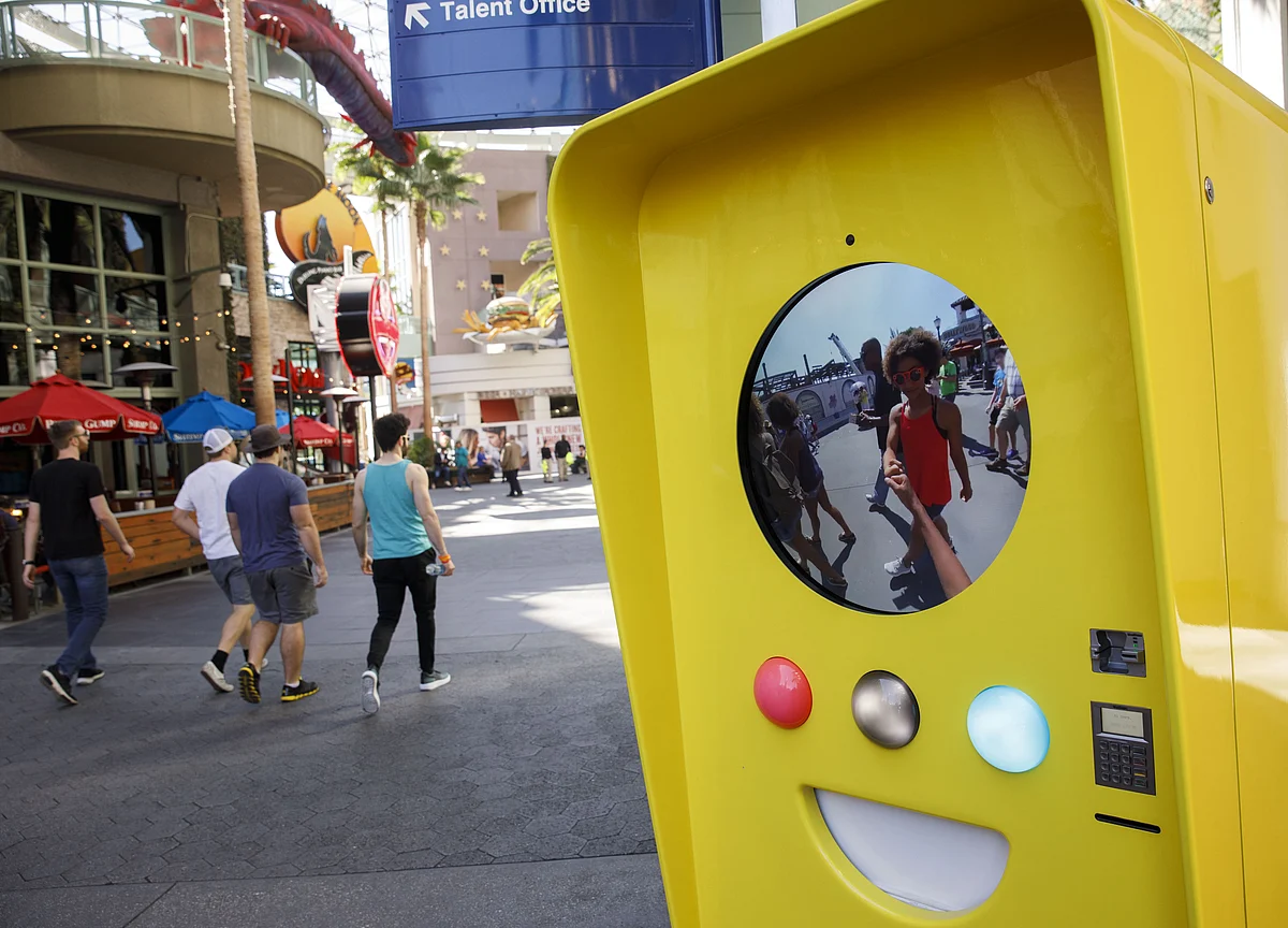 Snap Unveils a New Version of Video-Recording Spectacles