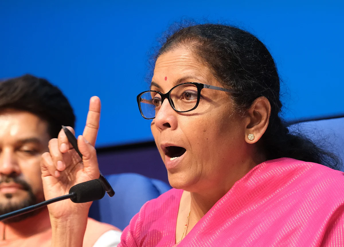 Rahul Gandhi Should Have Consulted Congress Finance Ministers Before Accusing Government Of Stealing RBI Money: Sitharaman