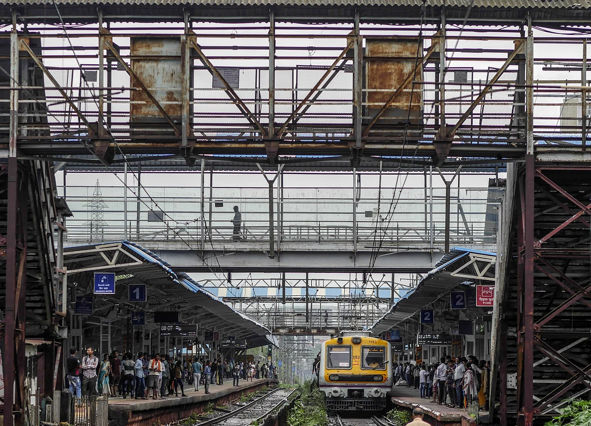 Railways’ Earnings From Fines On Ticketless Travellers Up 31% In 3 Years