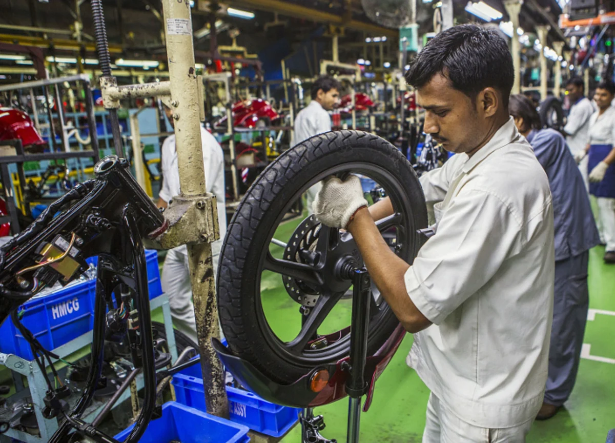 Hair Oil to Bike Sales Highlight More India Growth Pain Ahead