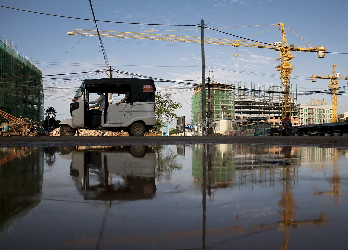 This Robo Tuk-Tuk Will Zip About an Upscale Bangkok Neighborhood