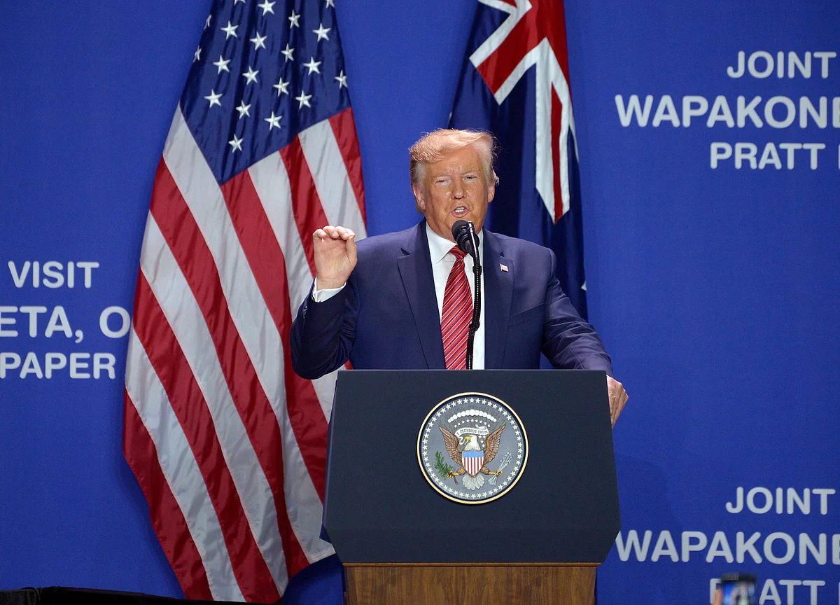 Trump Says He’ll Release Ukraine Transcript as Democrats Weigh Impeachment
