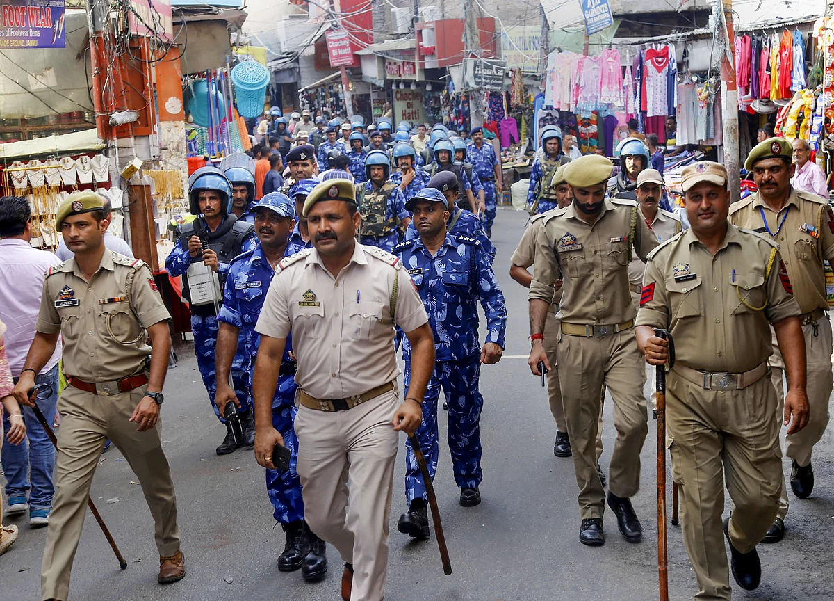 Supreme Court Asks Centre, J&K To Restore Normalcy In State Keeping In Mind National Interest