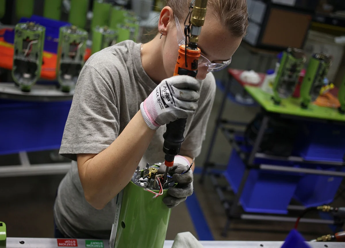 Jobs Report Shows U.S. Labor Market Cracking But Not Crumbling