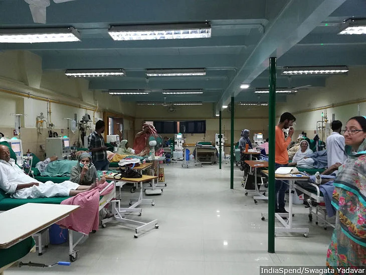 Patients in the dialysis unit of Srinagar’s Khyber Hospital. Most patients are beneficiaries of the Pradhan Mantri Jan Arogya Yojana, the prime minister’s national health protection scheme, and received free treatment. Since August 26, 2019, when the hospital stopped free medical care because of mounting bills, patients have had to pay. Some are ceasing treatment.