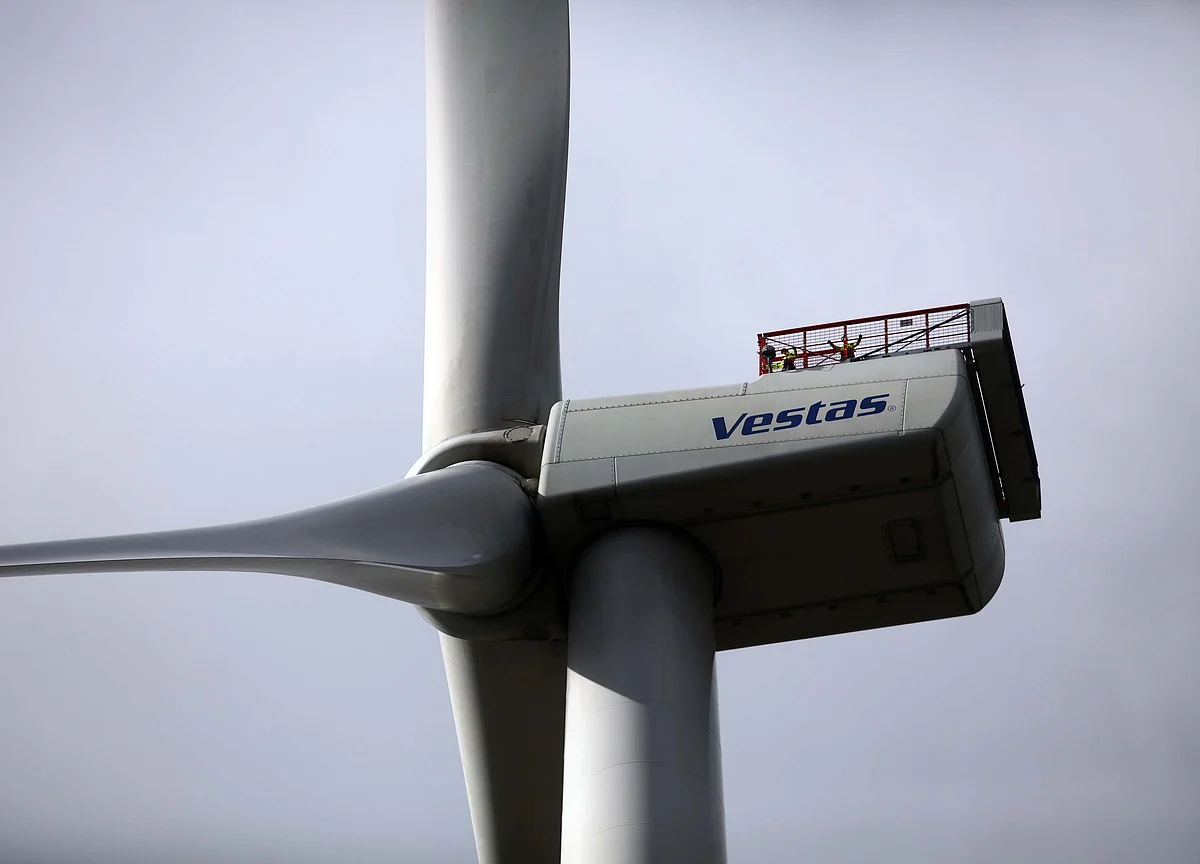 Vestas to Cut 590 Jobs as It Scales Down Part of Business