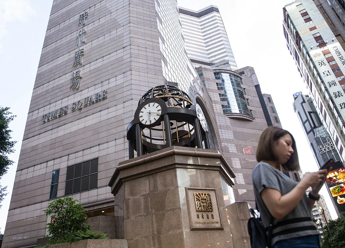 China’s Economy Struggling Across All Sectors, Beige Book Says