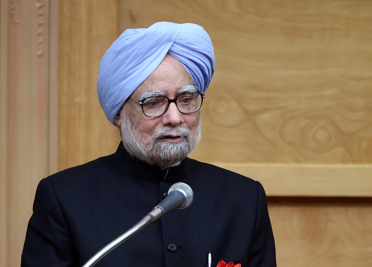 4.5% GDP Growth Rate Unacceptable, Worrisome, Says Manmohan Singh