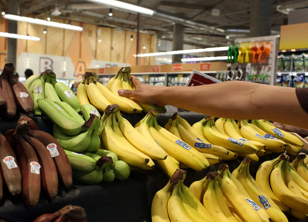 Amazon’s Whole Foods to Cut Medical Benefits for Part-Timers