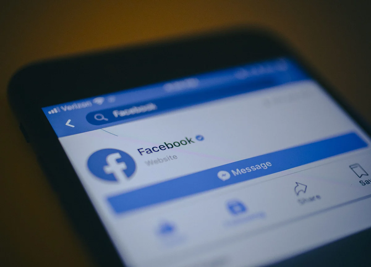 Facebook Hires Health Expert to Help Prevent Suicides
