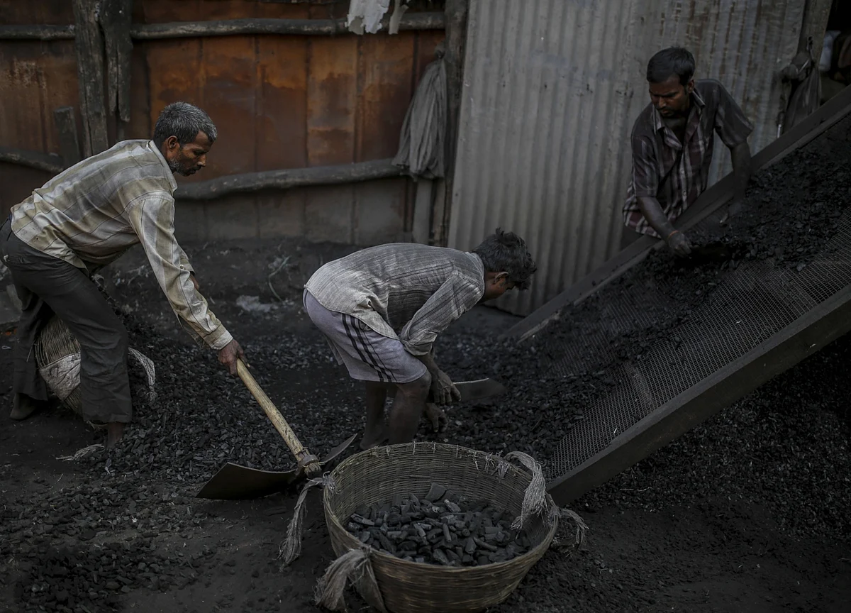Government Plans Big Push For Private Coal Mining, Underground Coal Gasification