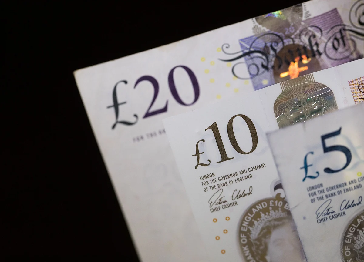 Pound Off Lows But Still Under Pressure as Brexit Showdown Looms