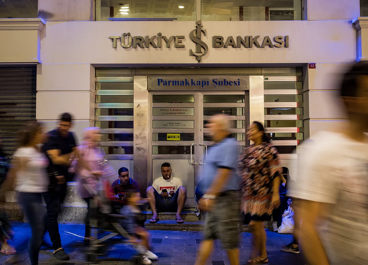 Turkish Banks Get Some Relief as Foreign-Borrowing Costs Drop
