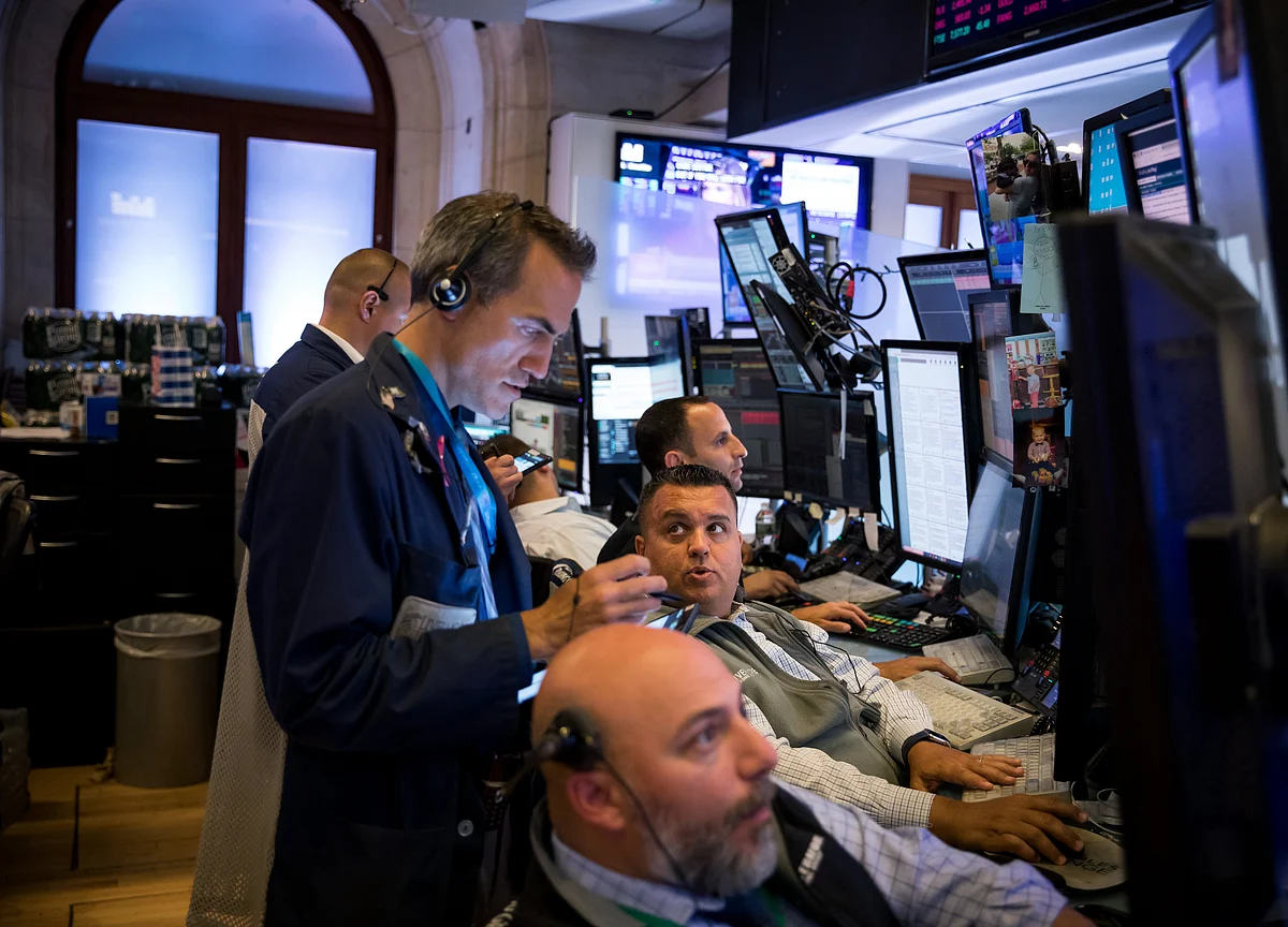 Asia Stocks Set for Modest Gains; Dollar Rises: Markets Wrap