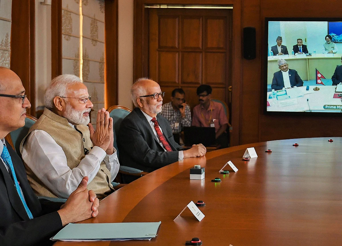Modi, Oli Jointly Inaugurate South Asia’s First Cross-Border Petroleum Pipeline